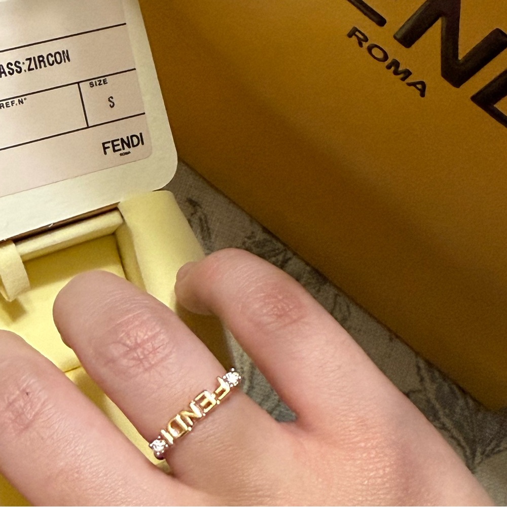 Fendi Ring - Picture 5 of 8